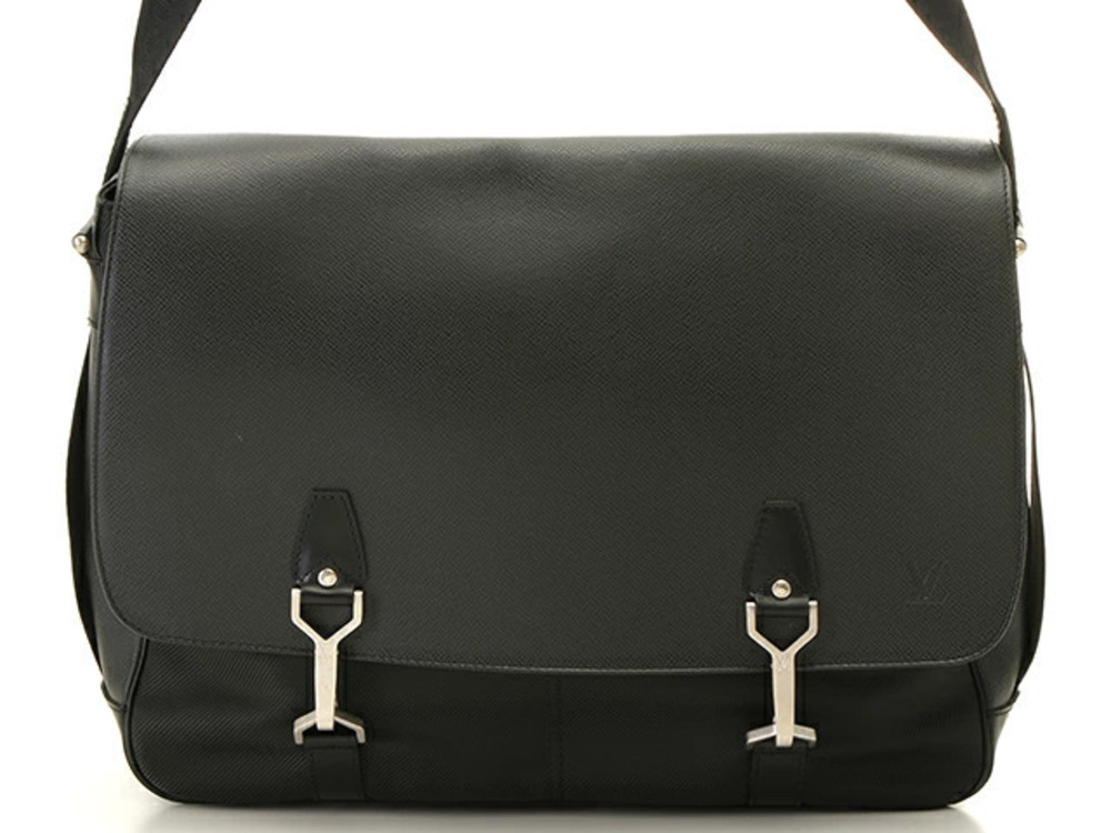 LOUIS VUITTON Delsu Taiga Ardoise C